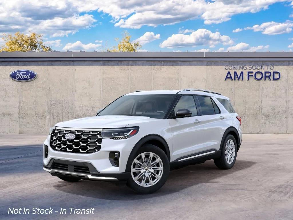 New 2027 Star White Metallic Tri-Coat Ford Platinum™ image 2