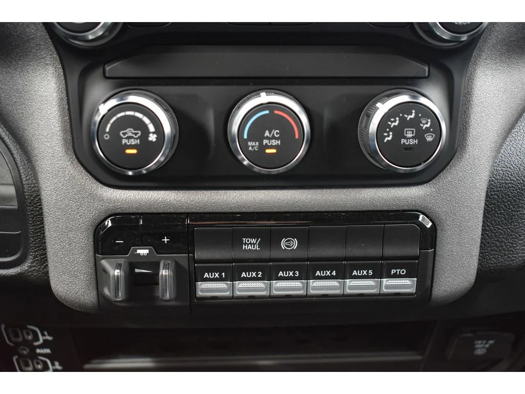 New 2024 Bright White Clearcoat Ram Tradesman image 16