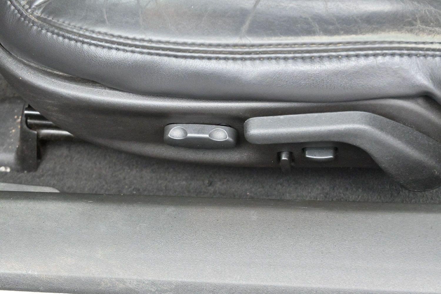 Used 2008 Machine Silver Metallic Chevrolet Base image 14