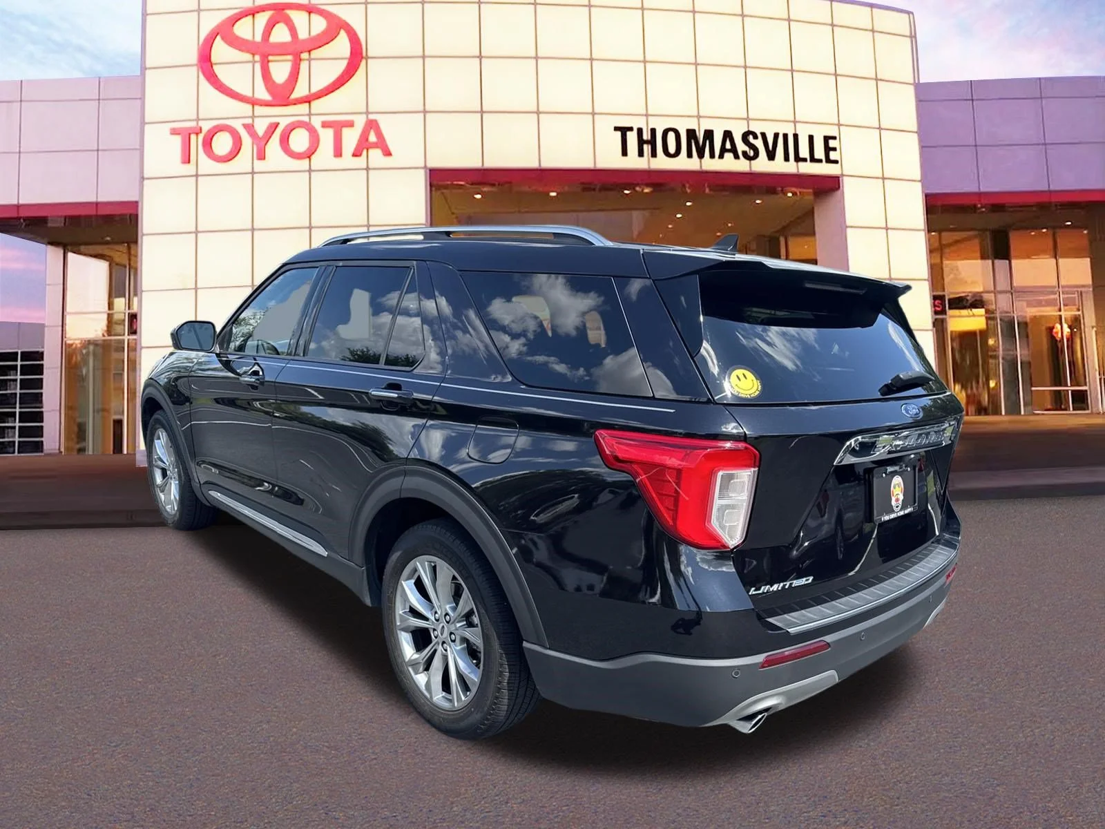 Used 2024 Black Metallic Ford Limited image 7