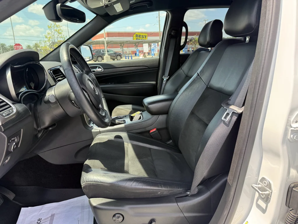 2019 Jeep Grand Cherokee Altitude - Photo 13