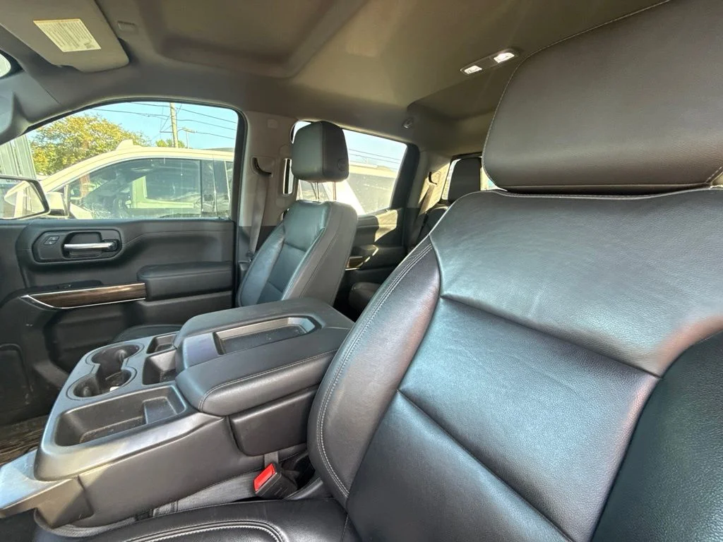 Used 2020 Gray Chevrolet LT image 7