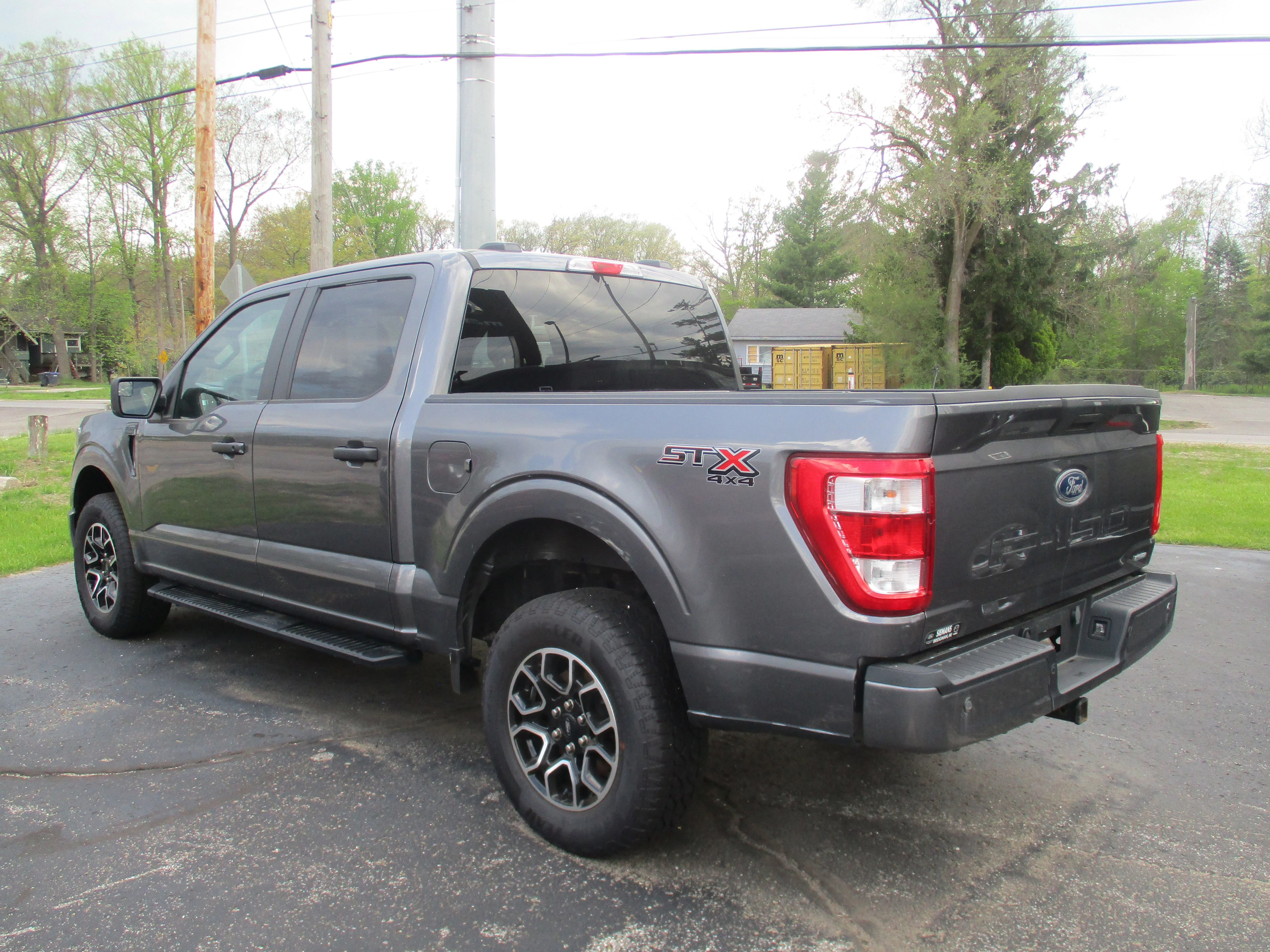 Used 2023 Carbonized Gray Metallic Ford XL image 10