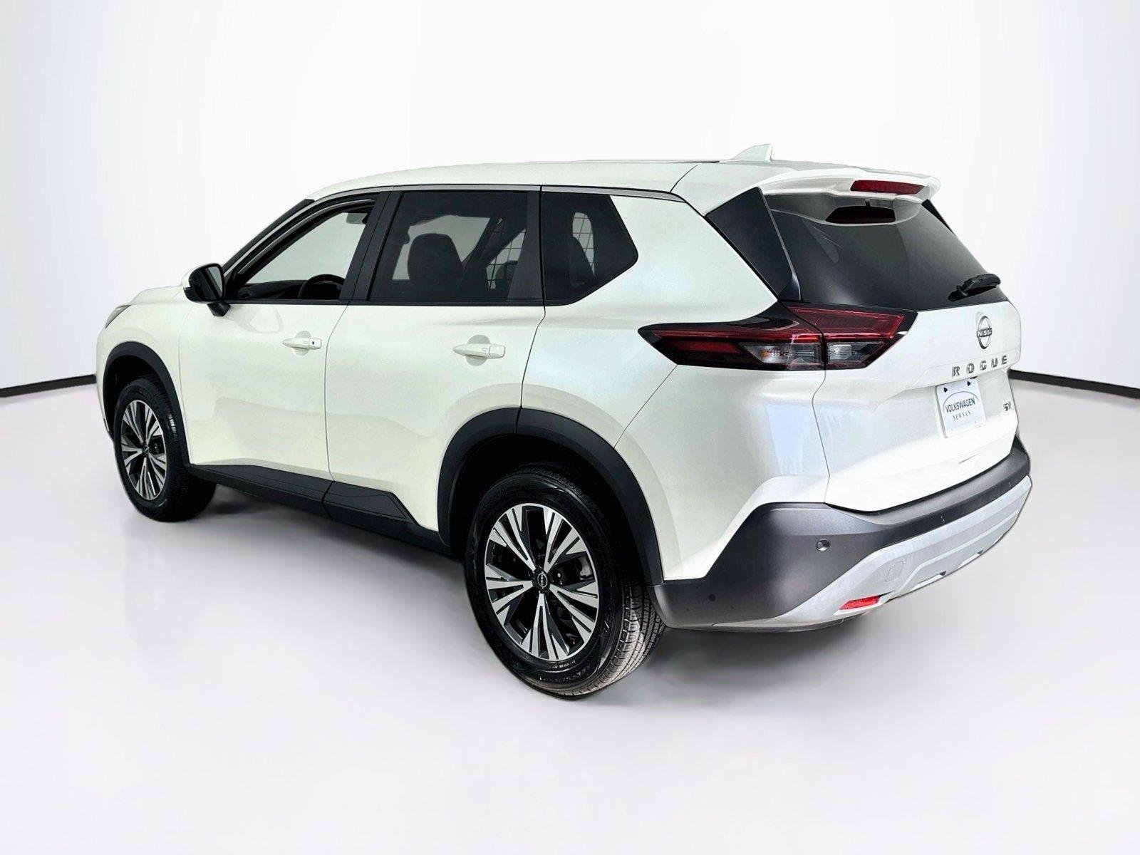 Used 2022 Pearl White Tricoat Nissan SV image 7