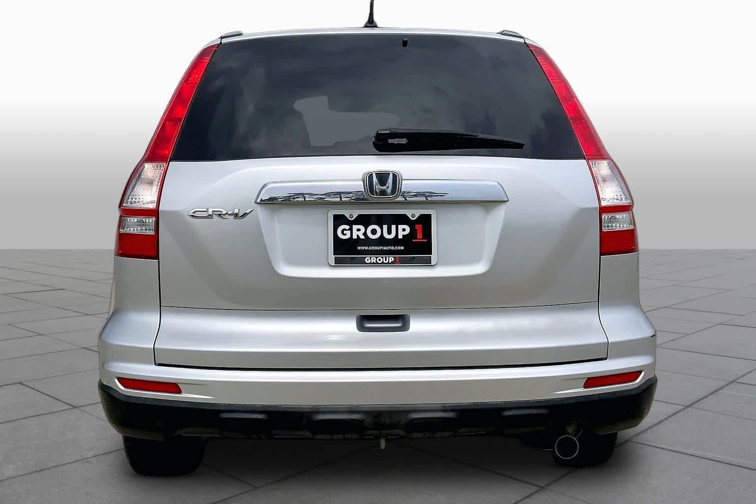Used 2010 Urban Titanium Metallic Honda EX image 4