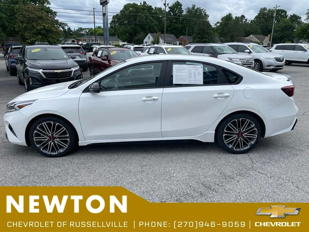 Used 2024 White Kia GT image 37