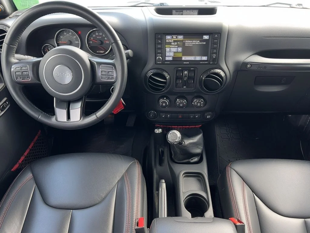 Used 2017 Silver Jeep Unlimited Rubicon Recon image 5
