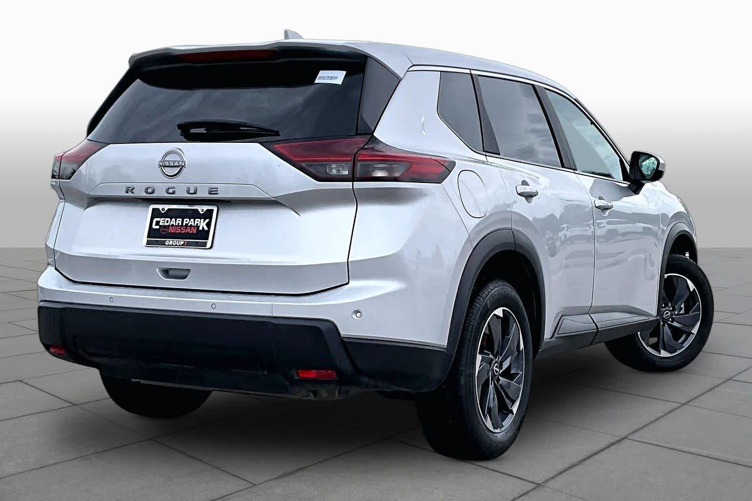 Used 2025 Brilliant Silver Metallic Nissan SV image 13