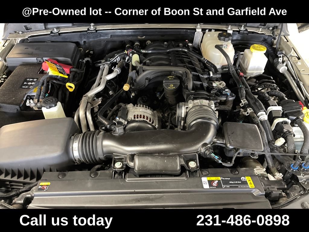 Used 2022 Beige Jeep Sport image 10