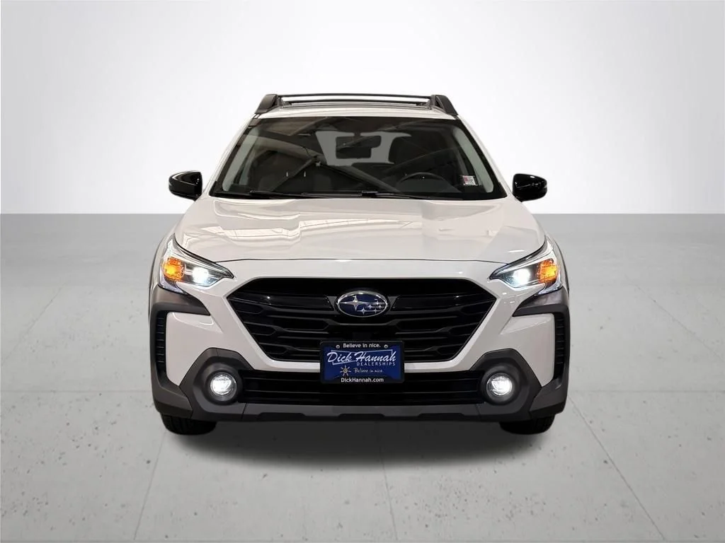 Used 2023 White Subaru Onyx Edition XT image 4