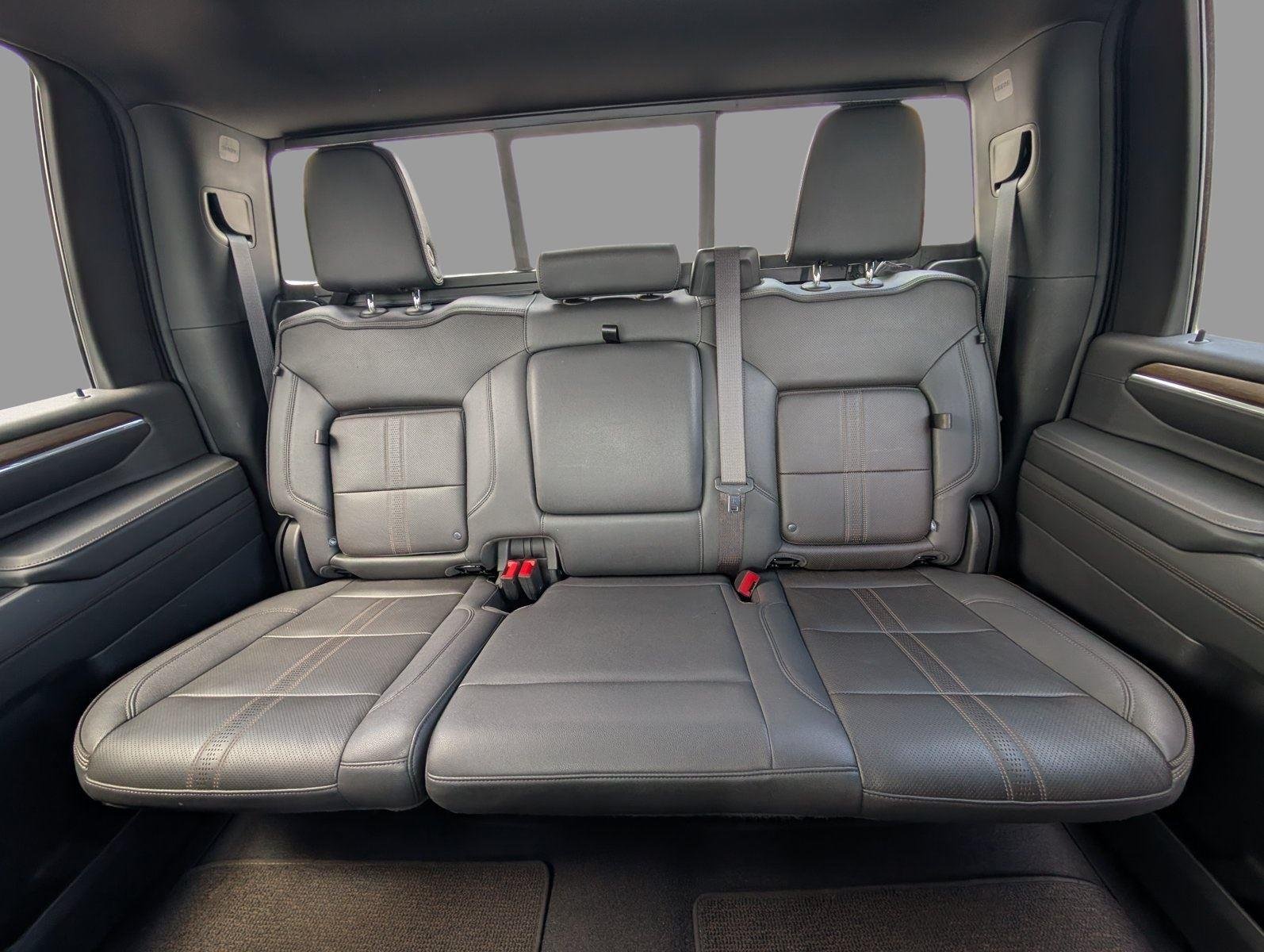 Used 2024 Black Chevrolet High Country image 30