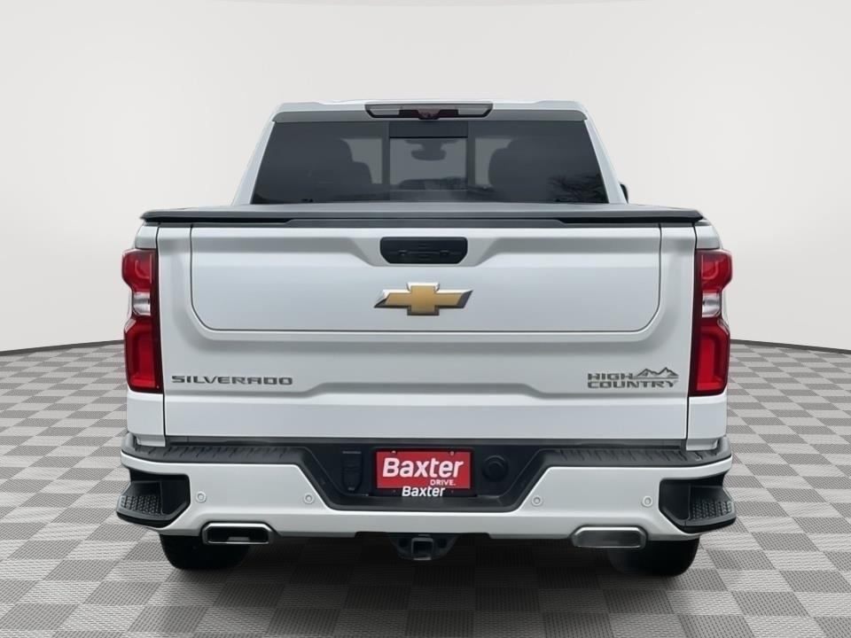 Used 2022 Iridescent Pearl Tricoat Chevrolet High Country image 22