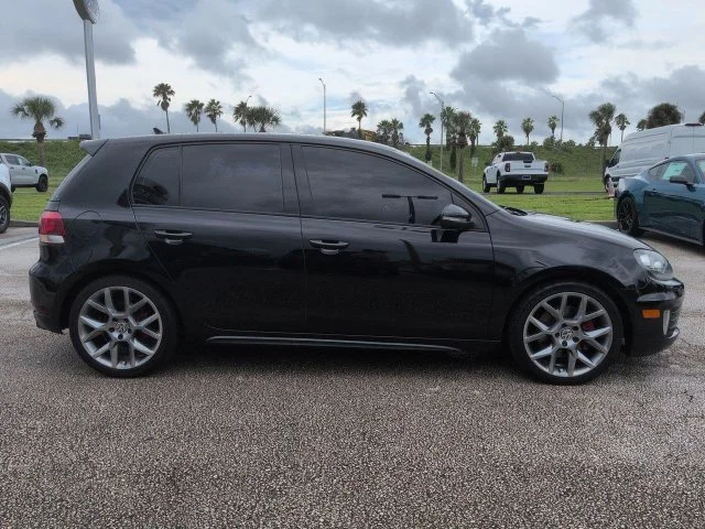 Used 2014 Black Volkswagen  image 3