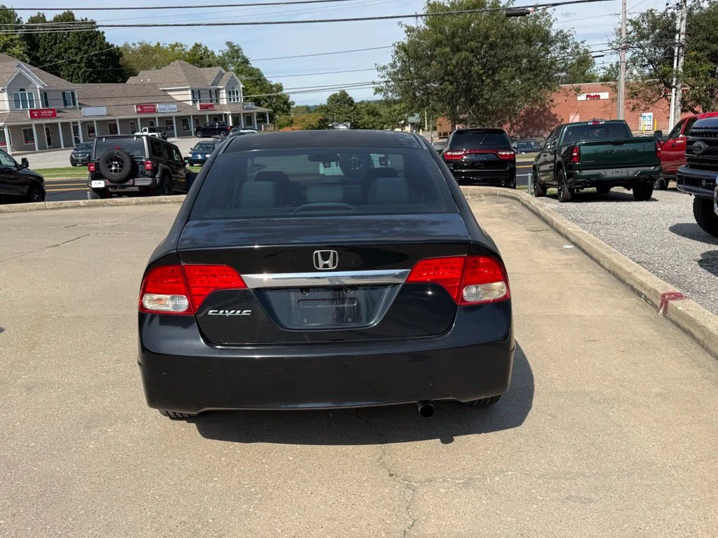 Used 2011 Black Honda EX image 7