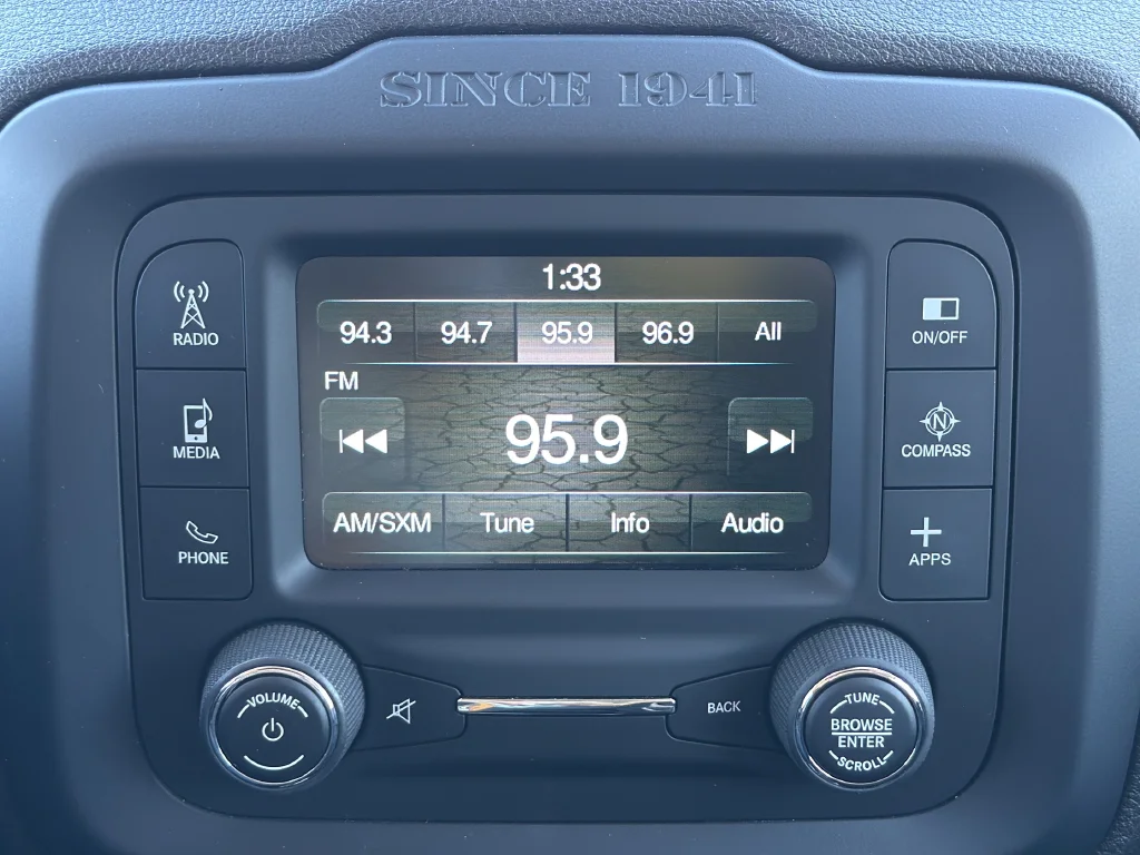 Used 2016 Orange Jeep Latitude image 12