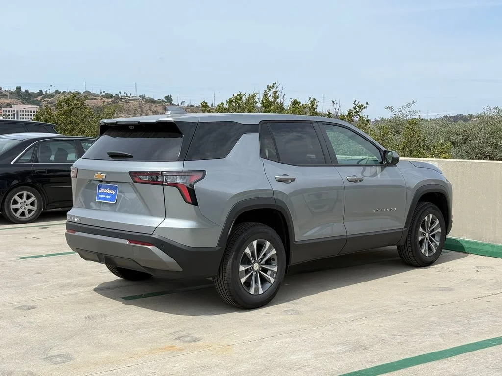 New 2027 Sterling Gray Metallic Chevrolet LT image 6