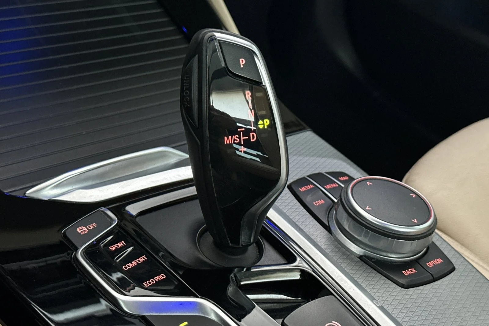 Used 2018 Carbon Black Metallic BMW M40i image 21