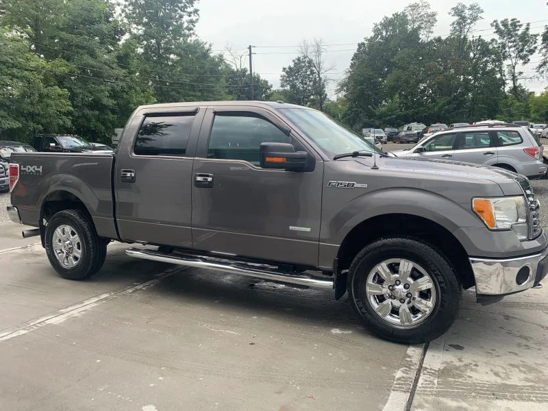 Used 2011 Gray Ford XLT Pickup 4D 5 1/2 ft image 18