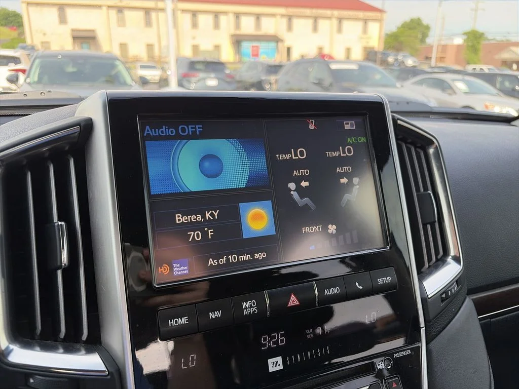 Used 2016 Black Toyota Base image 22