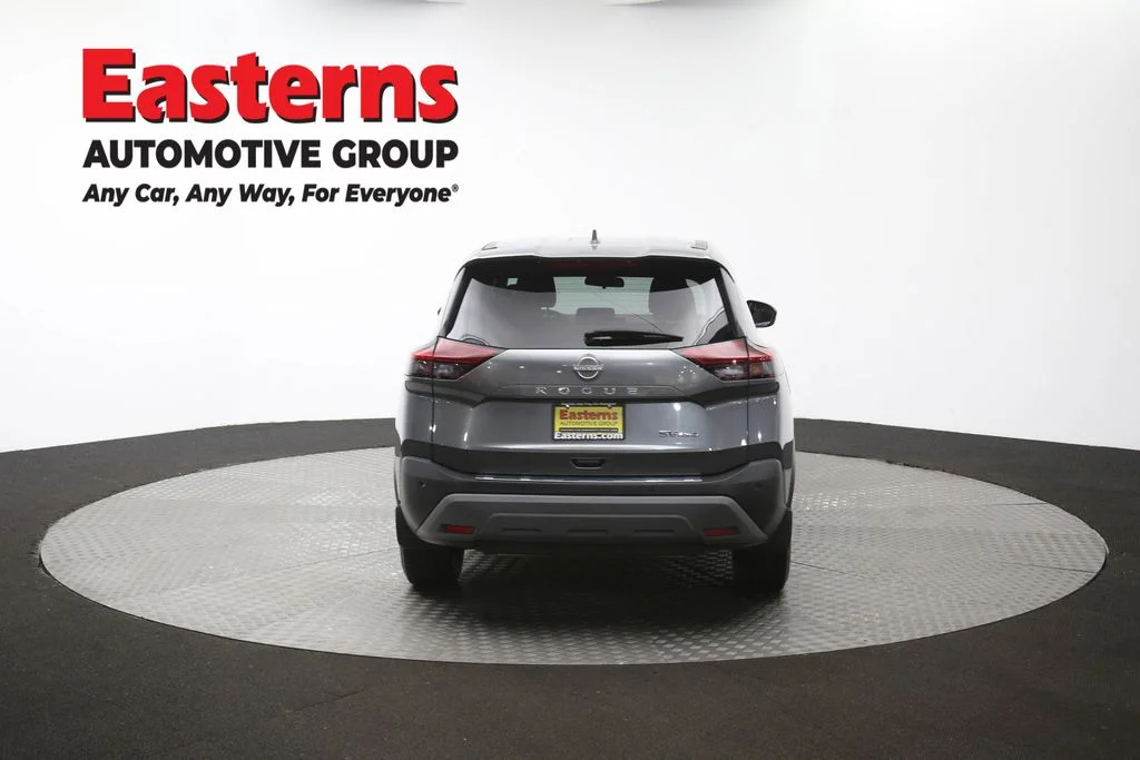 Used 2023 Gray Nissan SV image 38