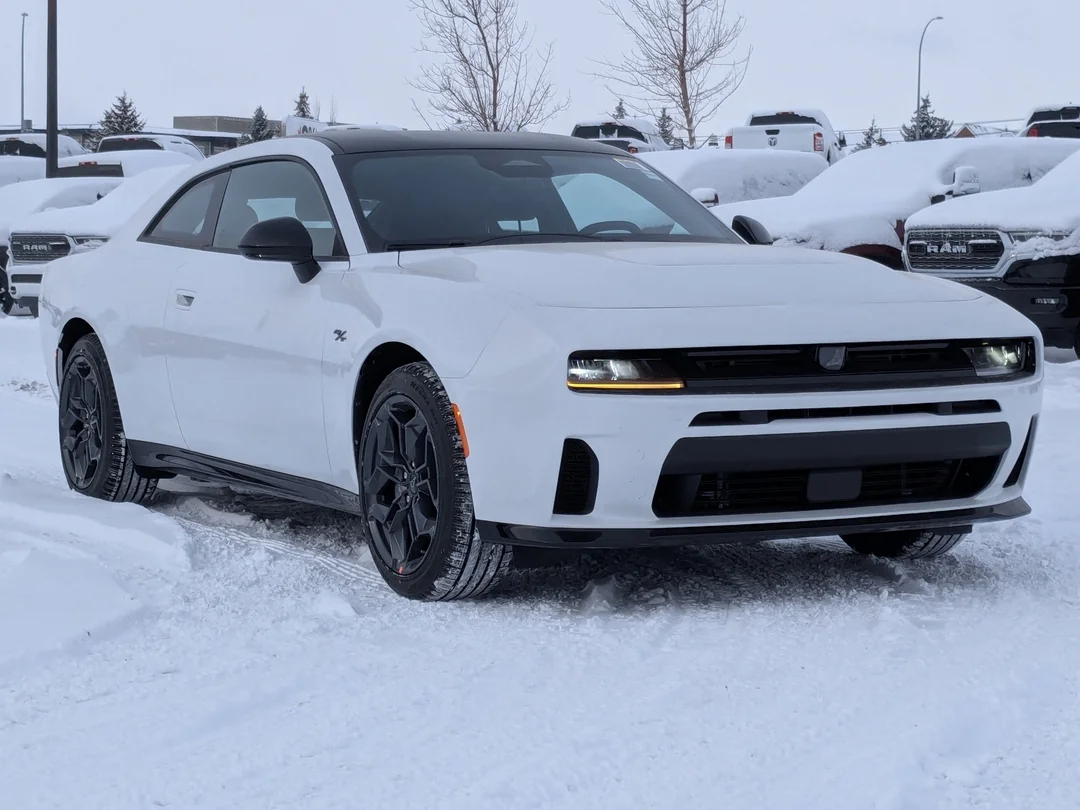 New 2026 White Dodge R/T - - AWD - Blacktop Pack - Hurricane Turbo - 20 Black Wheels & More! image 2
