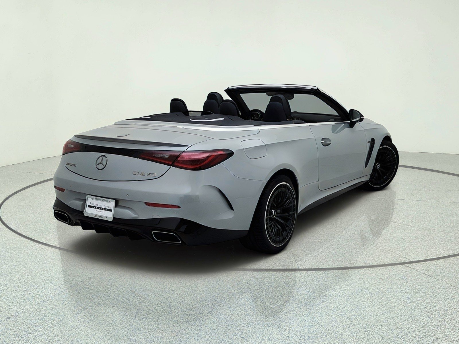 New 2027 MANUFAKTUR Alpine Grey Mercedes-Benz AMG® CLE 53 4MATIC+ Cabriolet image 9