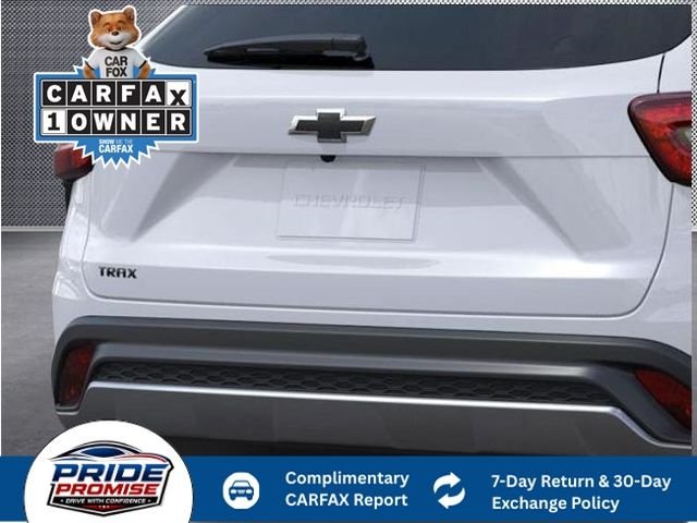 Used 2025 White Chevrolet LT image 16
