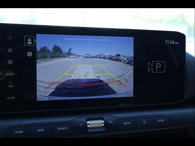 Certified Used 2025 Snow White Pearl Kia GT-Line Turbo image 27