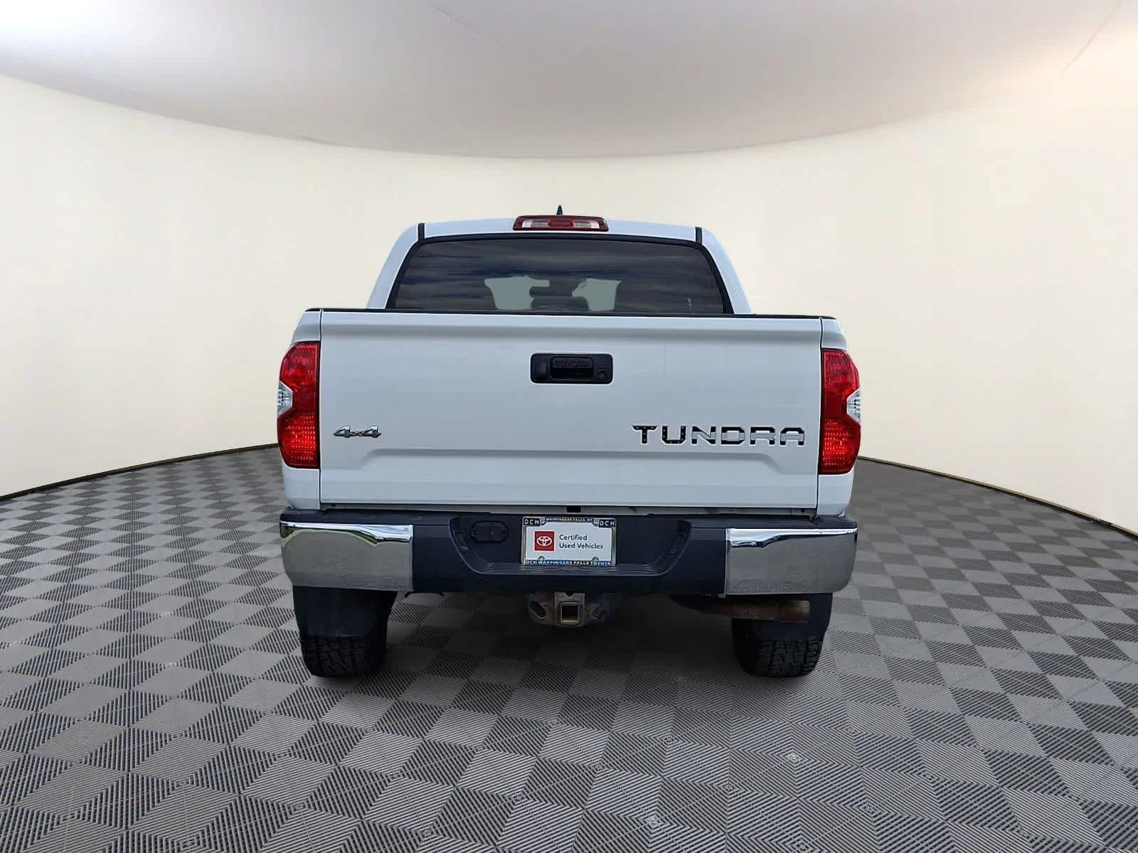 Certified Used 2021 Super White Toyota SR5 image 7