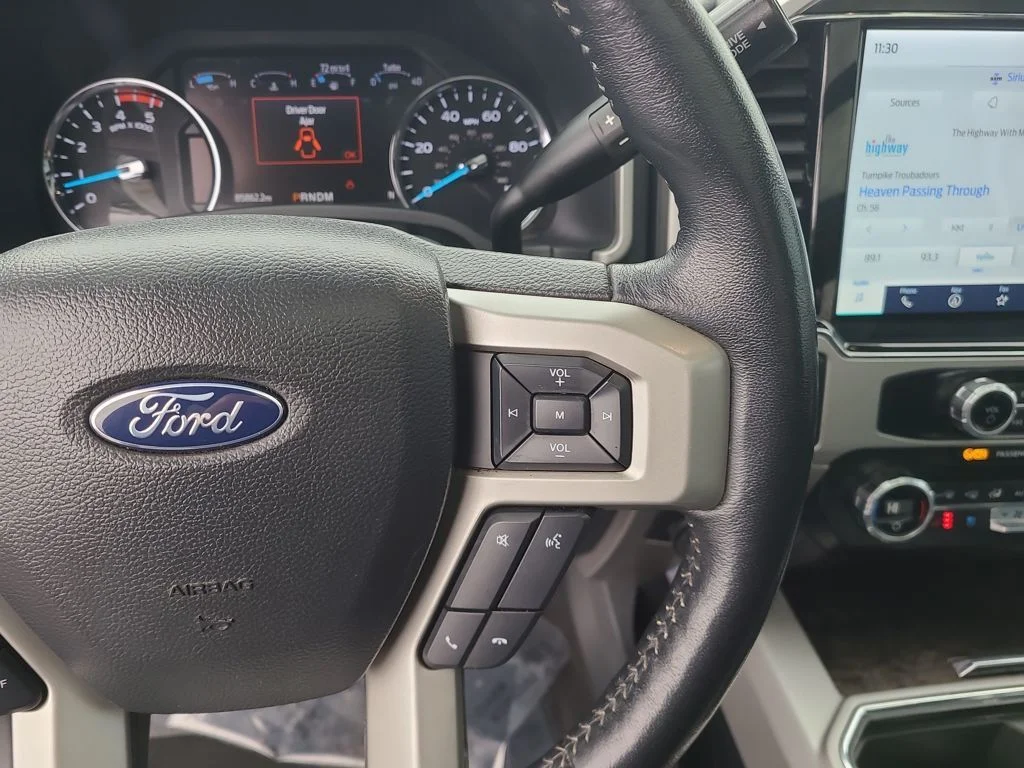 Used 2022 White Ford Lariat image 30