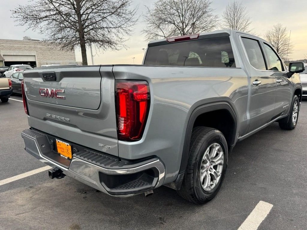 Used 2025 Silver GMC SLT image 3