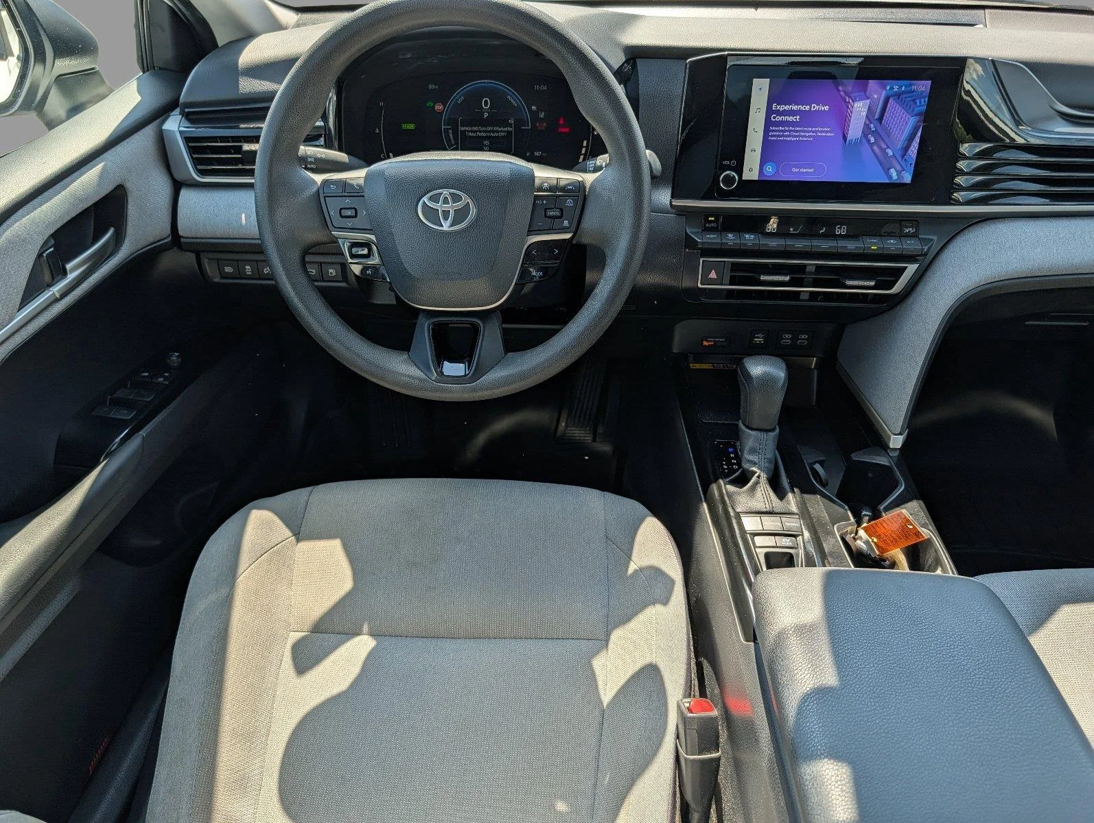 Used 2025 Ice Cap Toyota LE image 29