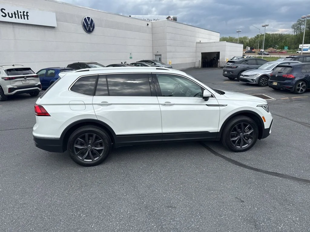 Certified Used 2023 Opal White Volkswagen 2.0T SE image 25