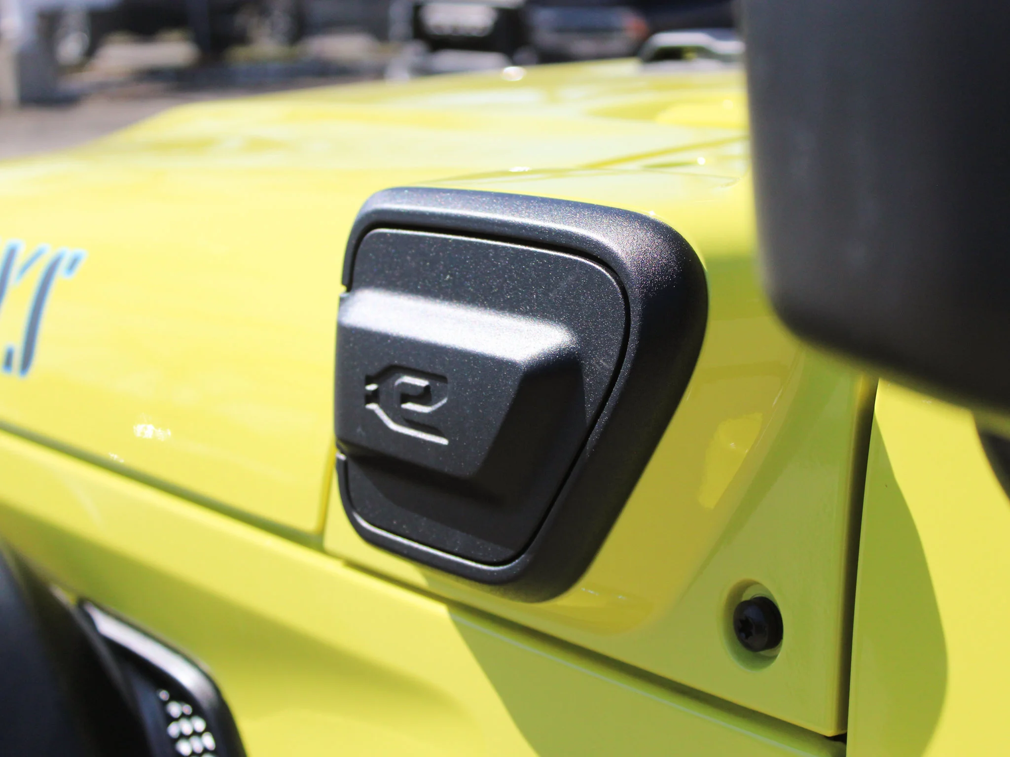 Certified Used 2024 Yellow Jeep Willys * No Accidents | Hybrid | Heated Seats | Trailer Tow Group | Fuel Rims | Apple CarPlay image 17