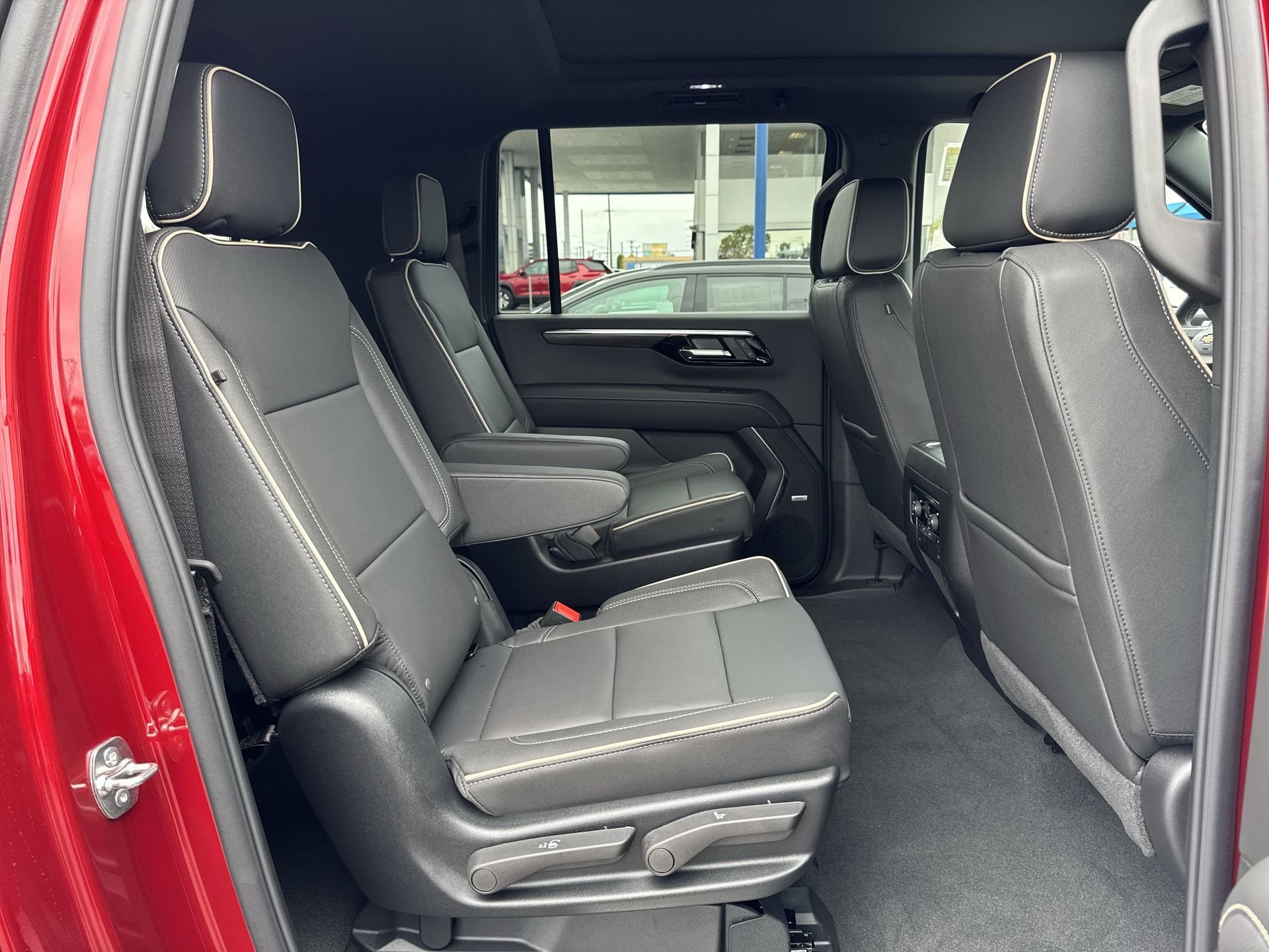 2026 Chevrolet Suburban Premier - Photo 77