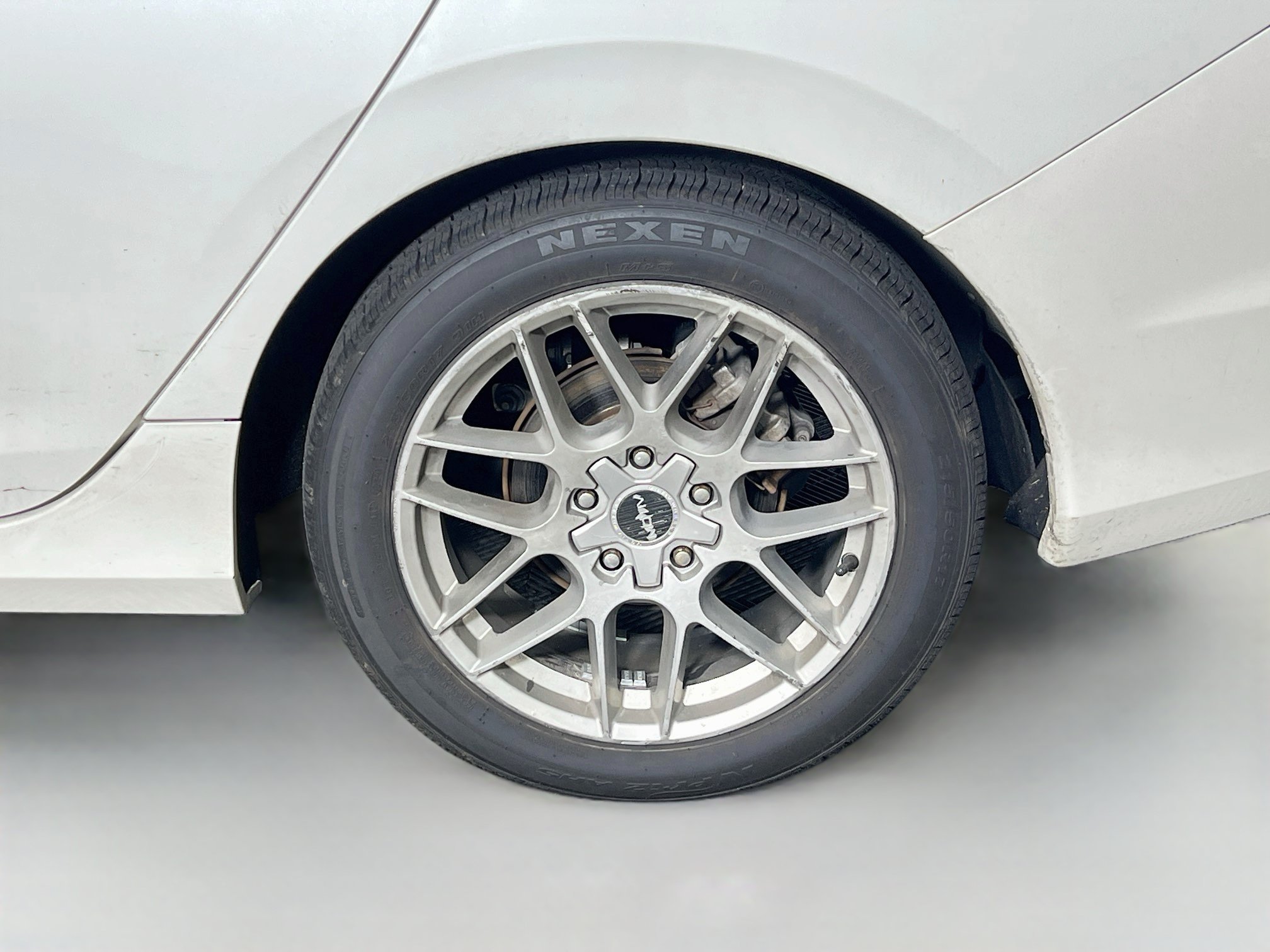 Used 2020 White Honda EX image 10