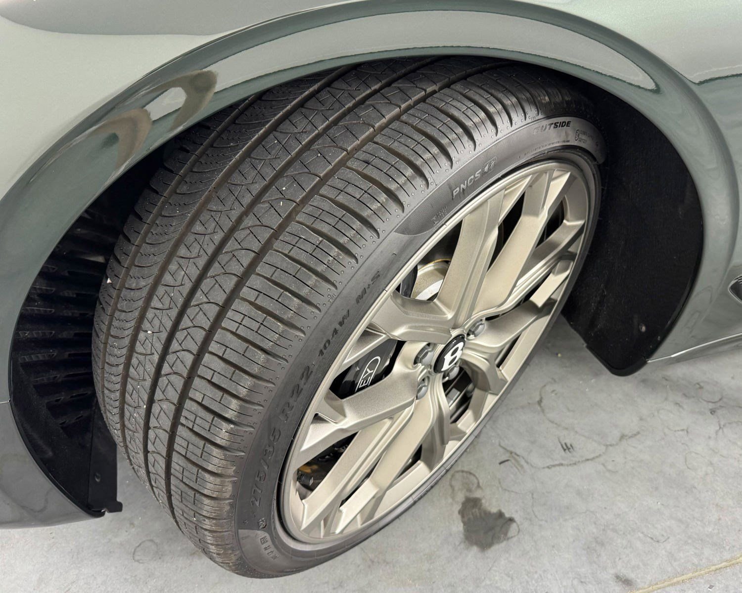 Used 2024 Green Bentley V8 S image 49