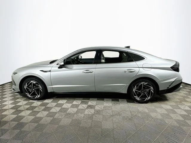 New 2026 Hyundai SONATA SEL Sport