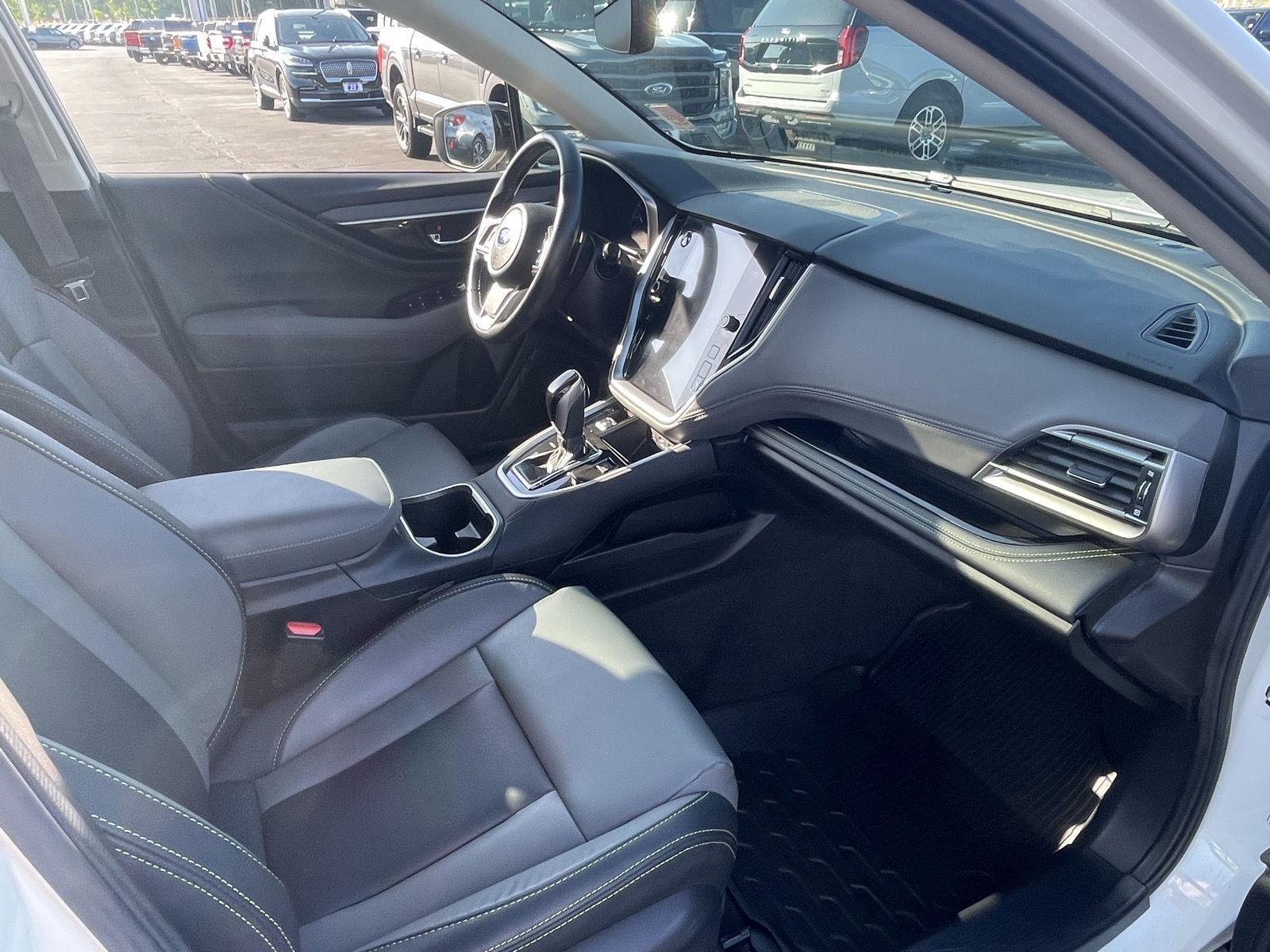 Used 2021 Crystal White Pearl Subaru Onyx Edition XT image 27