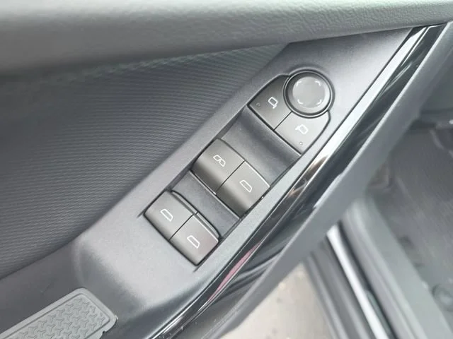 2026 Chevrolet Equinox LT - Photo 11