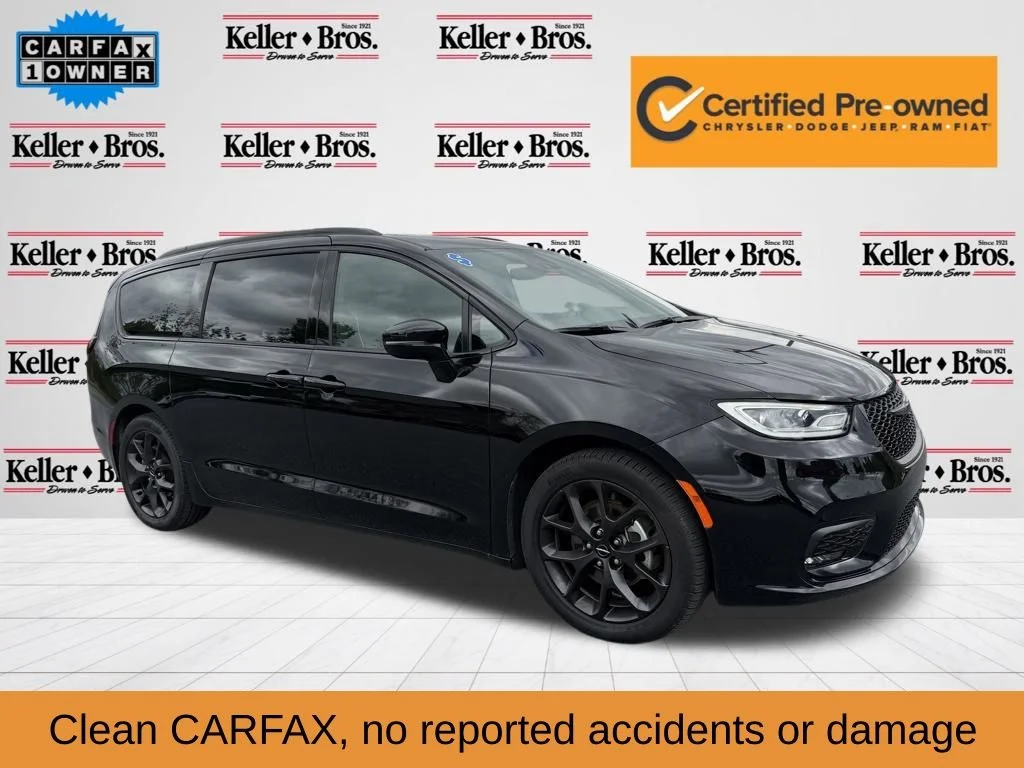 2025 Chrysler Pacifica Limited's photo