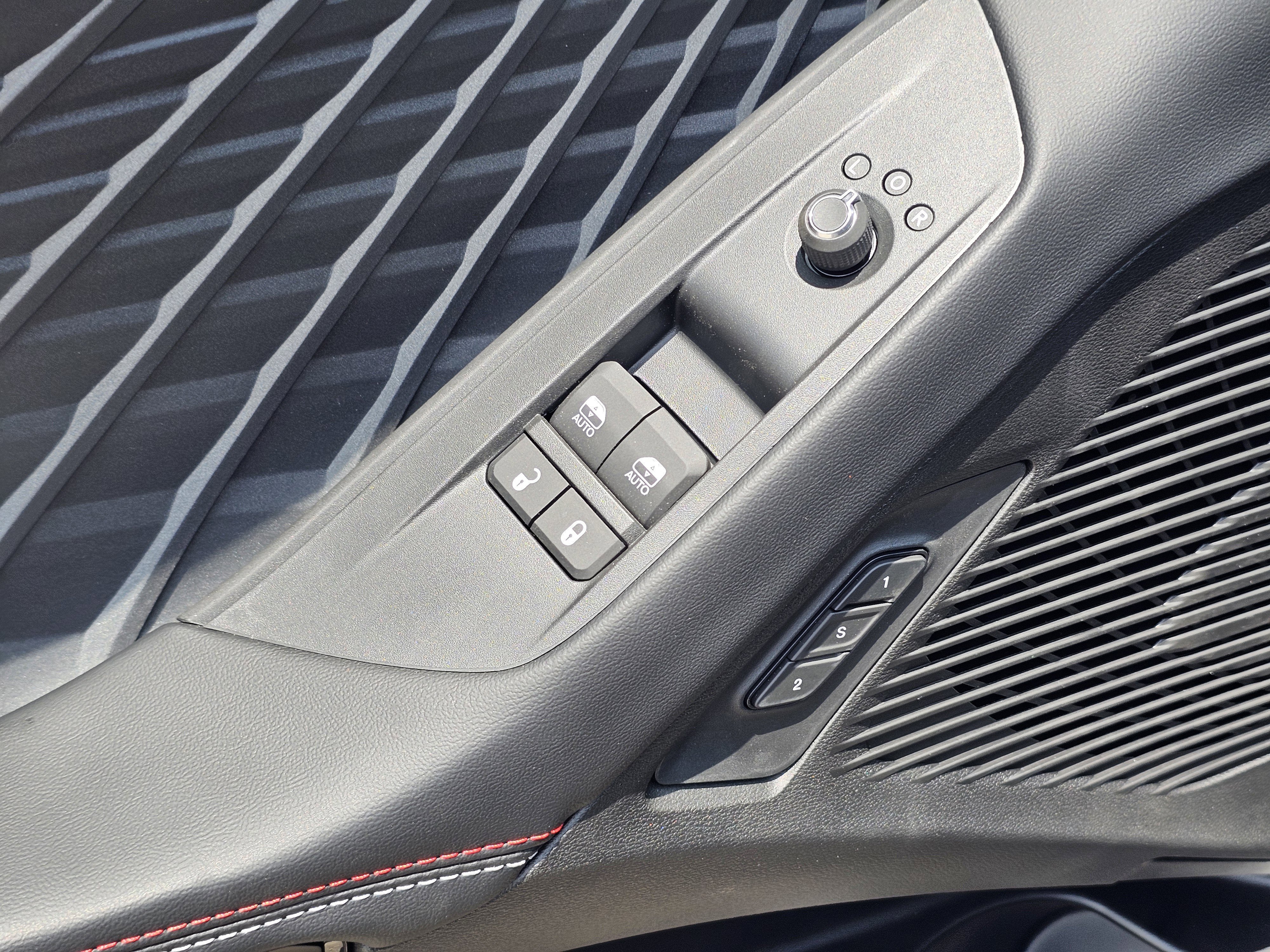 New 2026 Diamond Black Crystal Pearlcoat Dodge Scat Pack Plus image 15