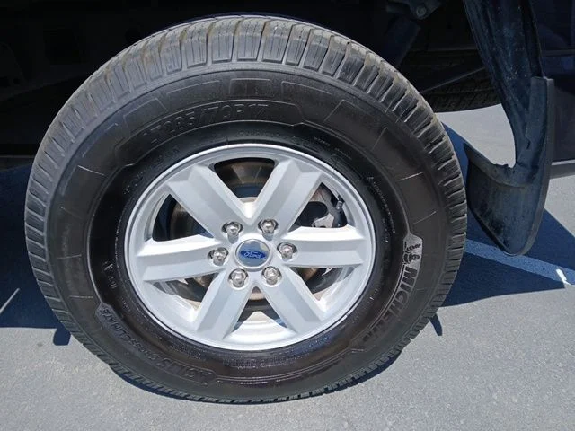 Used 2023 Blue Ford XLT image 9