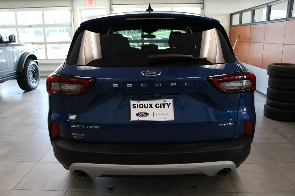 Certified Used 2023 Atlas Blue Metallic Ford Active image 6