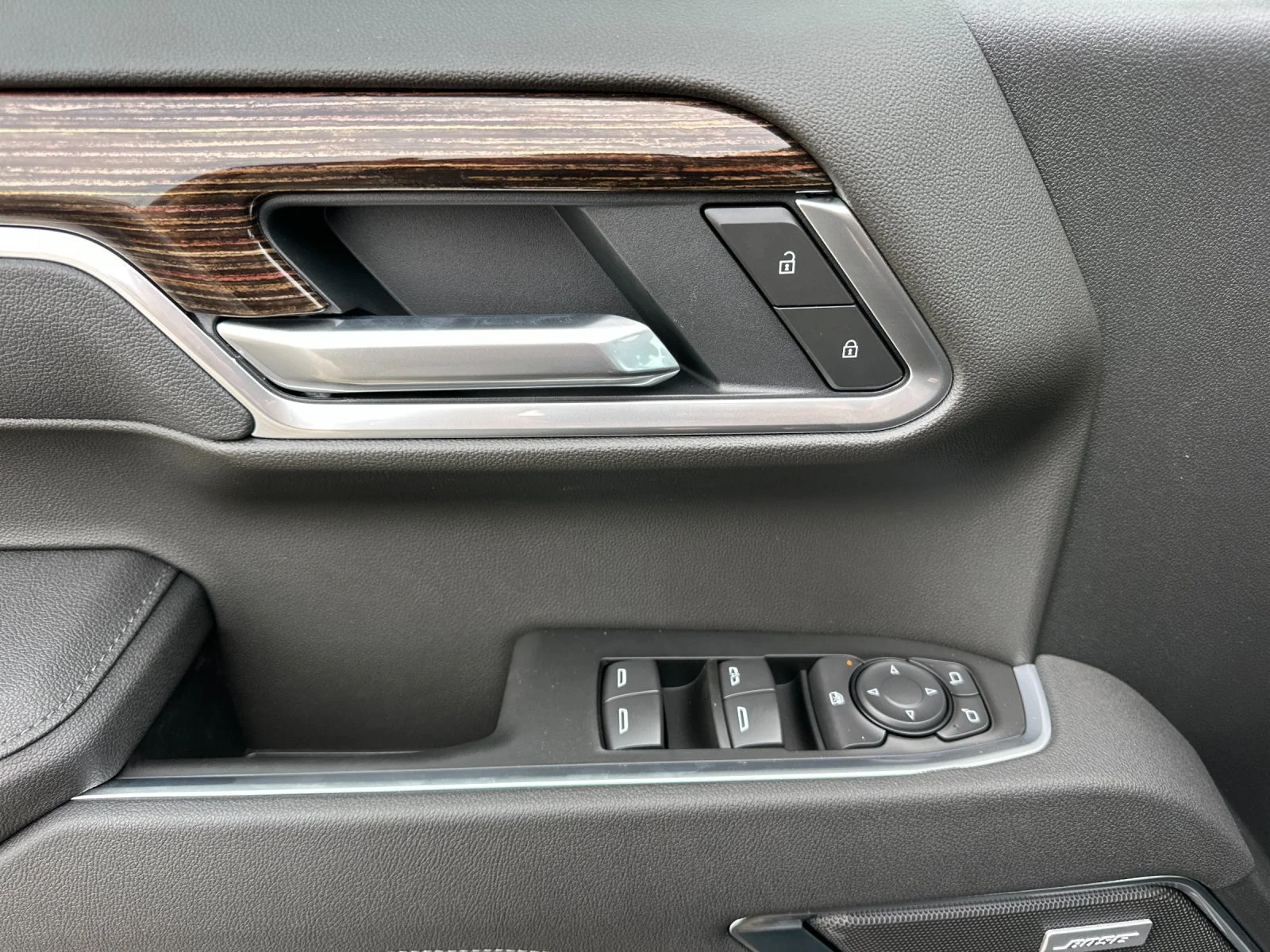 New 2026 Onyx Black GMC Denali Ultimate image 10