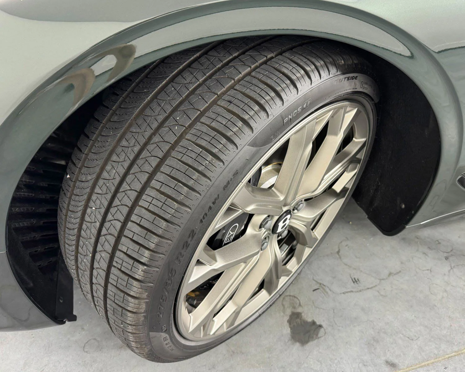 Used 2024 Green Bentley V8 S image 49