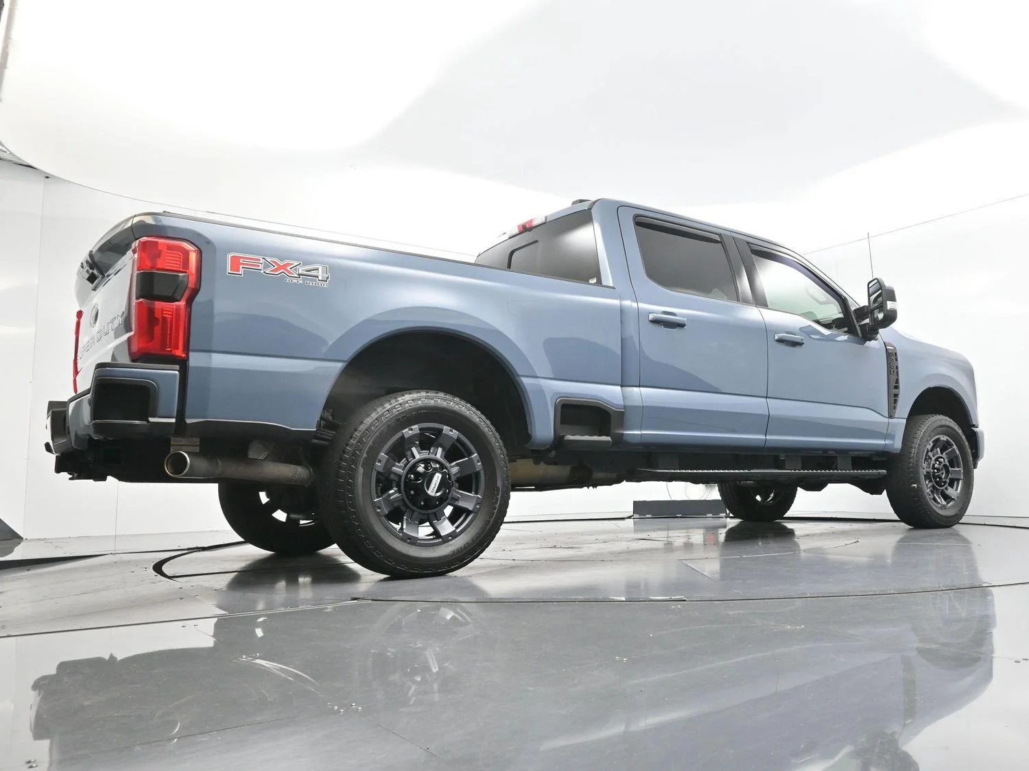 Used 2023 Azure Gray Metallic Tri-Coat Ford Lariat image 53