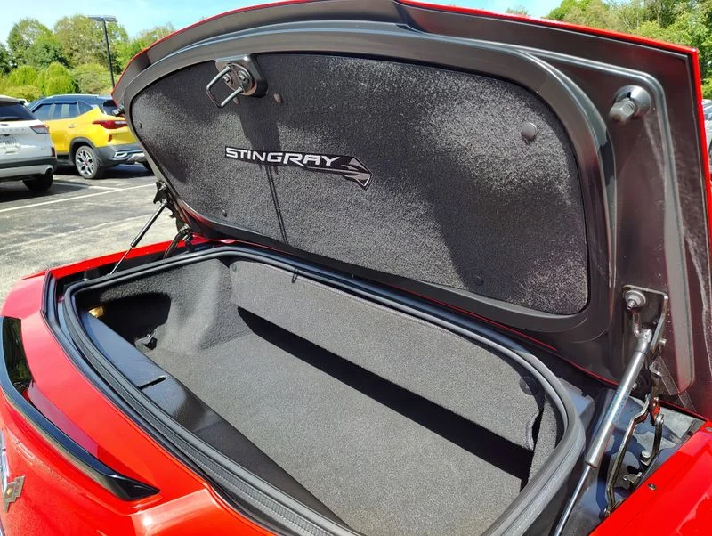 Used 2017 Red Chevrolet Stingray image 31