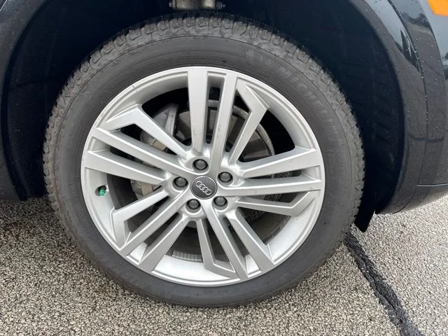 Used 2018 Black Audi 2.0T Premium image 3