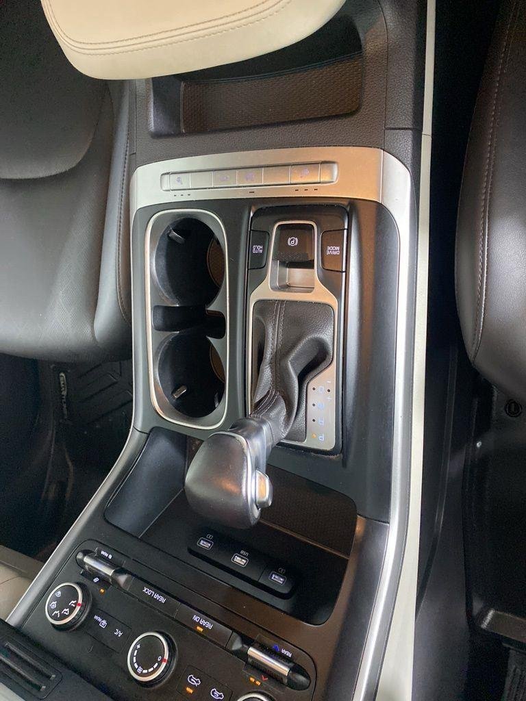 Used 2022 Aurora Black Kia LXS image 20